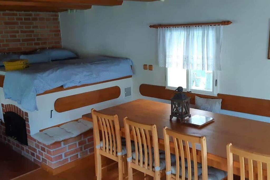 Chaloupka S Rodinnou Tradici Mezimesti エクステリア 写真